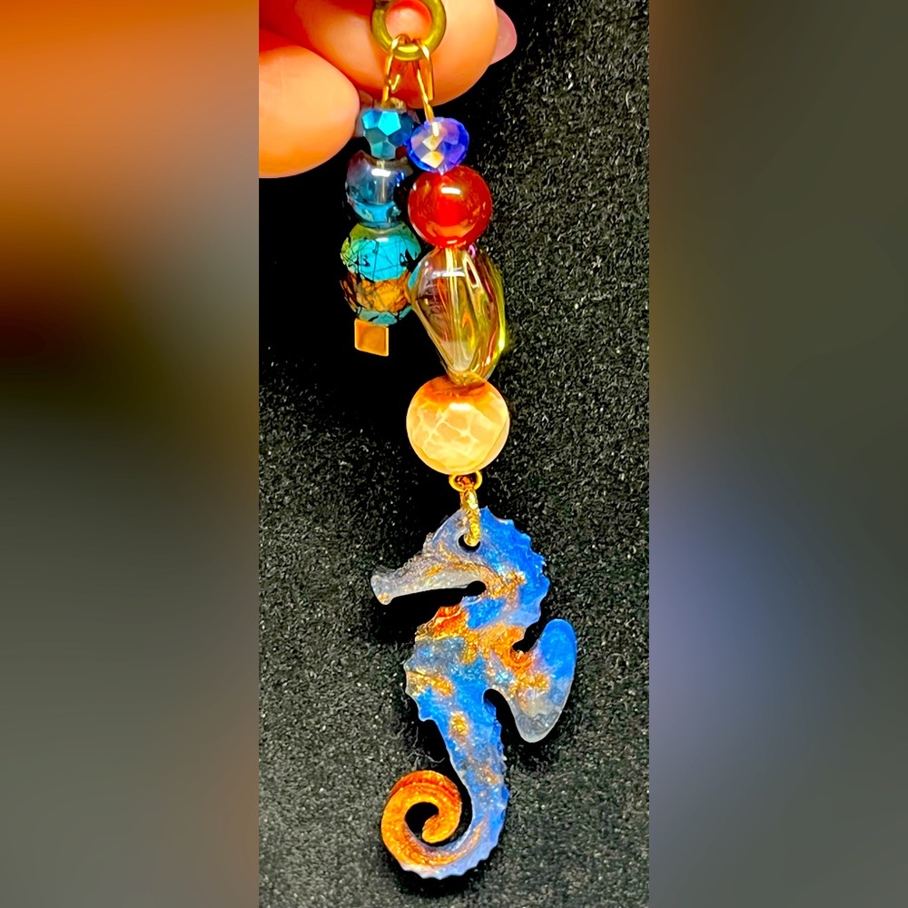 🌊Lovely Sea horse Purse bling keychain with beaded accent-blues/taupe